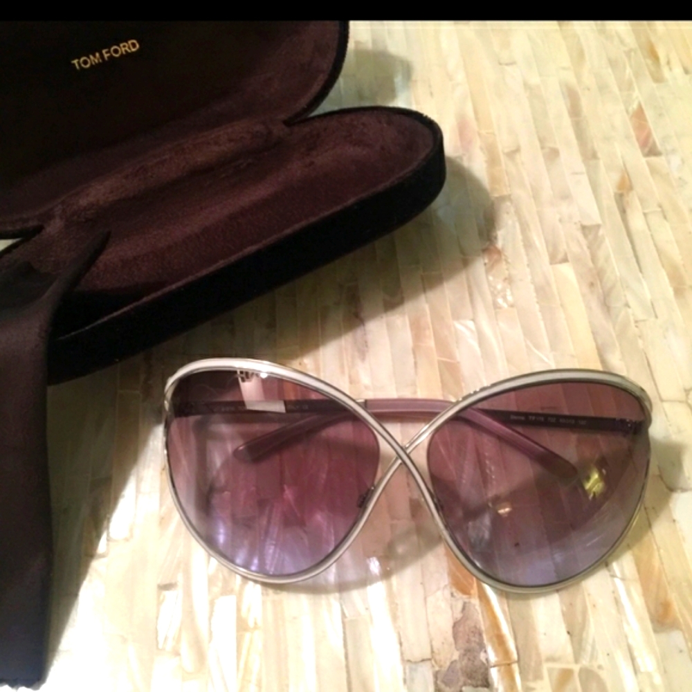 💜😎 Tom Ford Purple Sunglasses
